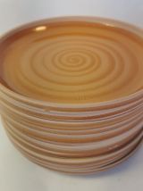 Ensemble de 11 Assiettes en grès émaillé de bourgogne Sarreg