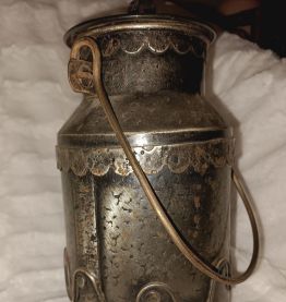 Pot a lait ancien 