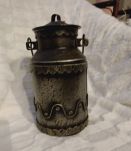 Pot a lait ancien 