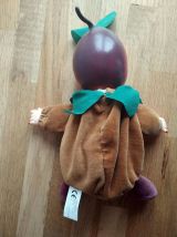 Peluche/poupée fruit "Les Toufous" modèle noisette