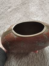 Ancien vase en laiton cloisonné, décor iris / colibri