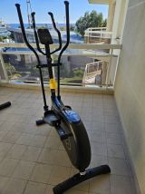 Elliptique d'entraînement 520 auto-alimenté et connecté
