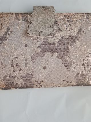 ancien portefeuille trés jolis avec ses dorures