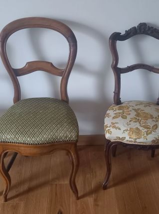 Chaises en noyer, rembourrages neufs