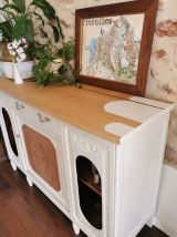 buffet ancien blanc et bois clair