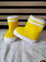 Chaussons bottes de pluie JAUNE VIF laine layette , 3 à 6 ms