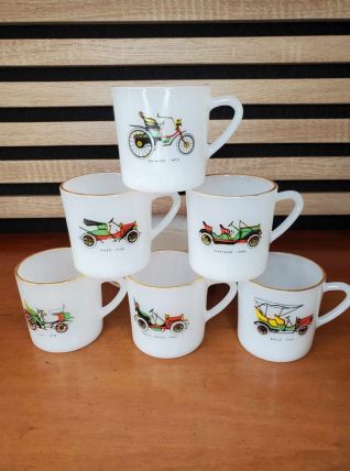 Service de 6 tasses à café et soucoupes, voitures anciennes