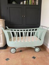 Lit bébé vintage