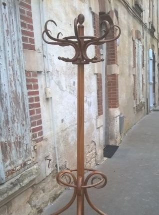 Portemanteau perroquet bistrot attribué à Thonet 
