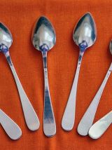 6 petites cuillères en métal argenté