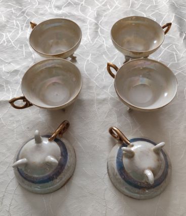 Tasses anciennes