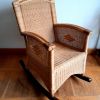 Rocking chair en rotin vintage 1970 