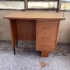 Petit bureau en chêne ,vintage 1950