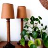 Paire de lampes vintage bois corde et simili cuir 