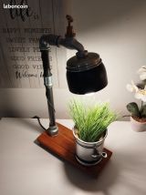 Lampe à poser déco recyclage robinet