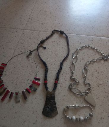 Lot bijoux anciens 