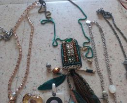 Lot bijoux anciens 