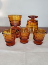 6 verres à liqueur, ou coquetiers, en verre ambré, DURALEX