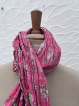 Echarpe rose floral vintage
