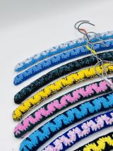Lot de 12 cintres vintage