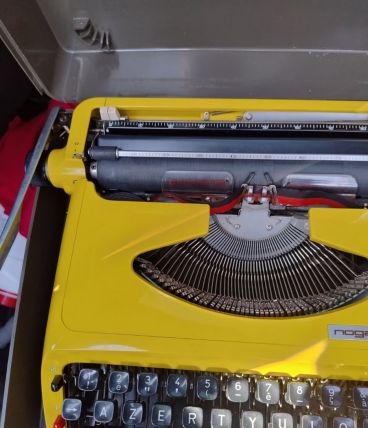 machine à écrire nogamatic 600