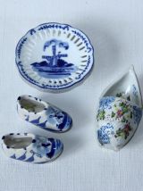 Miniatures vintages sabots et assiette de Delft Hollande. 