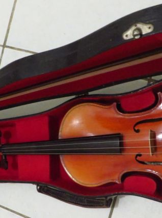 Superbe Violon entièrement restauré et accordé