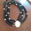 Collier en pierres semi-précieuses et fermoir camée