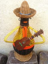 Bouteille scoubidou Mexicain , vintage