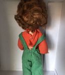 Jolie poupée Clodrey en tenue d'origine