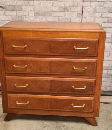 commode, chiffonier 1950 a 70 , bois teinté 85x87x55 tres bo