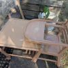 Chaise haute en bois