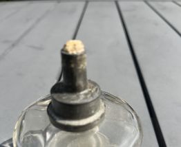 Vintage français : lampe à alcool en verre avec bouchon en é