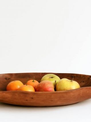 Grande coupe à fruits en bois brutaliste 