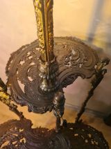 lampadaire fonte d acier Guéridon  ouvragé avec suppor à 3 n