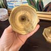 2 bougeoirs en laiton 