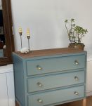 Commode vintage