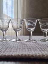 Petits verres à pied