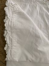 Taie d oreiller coton blanc brodé monogramme BC.