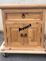Meuble en pin massif