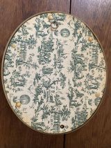 Cadre médaillon de fleurs séchées des annees60.
