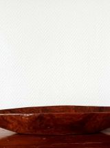 Coupe oblongue en bois brutaliste 
