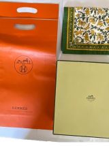 Set De Table Hermès Paris Chasse En Inde + Boite + Sac