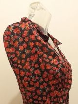Robe d'été neuve noir motif fleuri rouge 