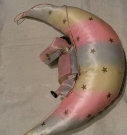 Pierrot a suspendre --croissant de lune 
