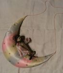 Pierrot a suspendre --croissant de lune 