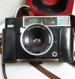 Appareil photo argentique Foca sport IIF (1965) avec étui