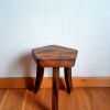 Tabouret tripode en bois brutaliste 
