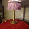 lampe laiton colonne laiton travaillé1880 avec dome verre ta