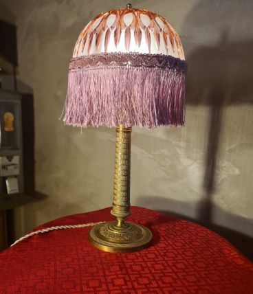 lampe laiton colonne laiton travaillé1880 avec dome verre ta